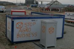 graffiti-sur-algeco